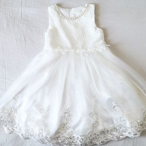 Tulle flower girl dress for wedding